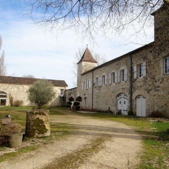  DEMEURES MAISONS PATRIMOINE : Domain / Estate | LAUZERTE (82110) | 943 m2 | 900 000 € 