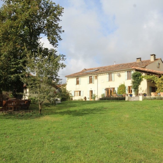  DEMEURES MAISONS PATRIMOINE : Domaines / Propriétés | FOIX (09000) | 300 m2 | 550 000 € 