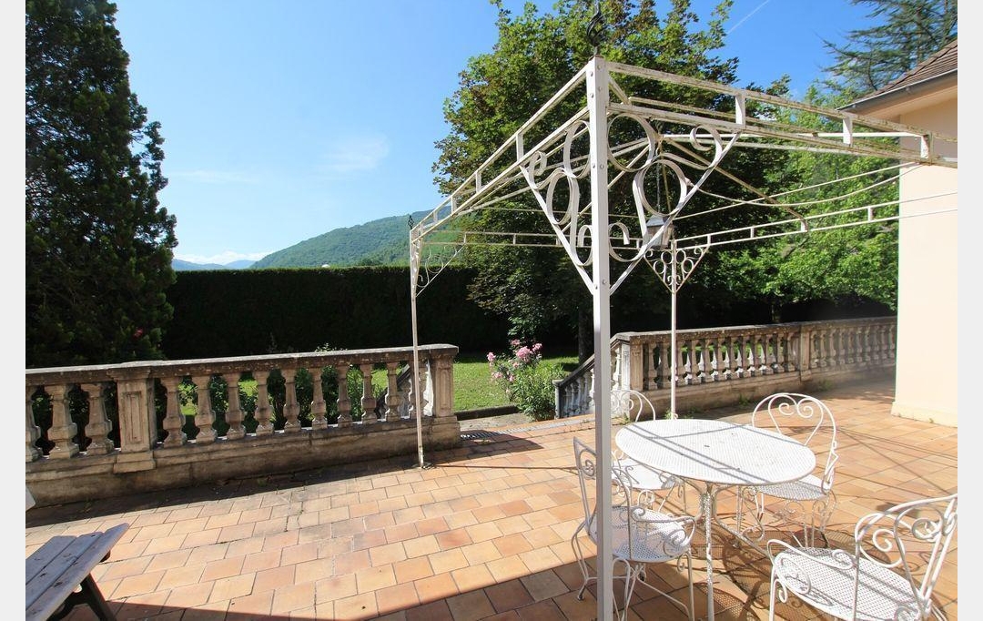 DEMEURES MAISONS PATRIMOINE : House | FOIX (09000) | 300 m2 | 575 000 € 