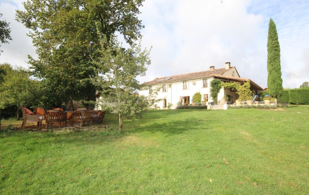 DEMEURES MAISONS PATRIMOINE : Domaines / Propriétés | FOIX (09000) | 300 m2 | 550 000 € 