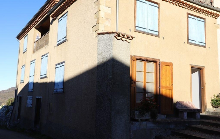 Maison   FOIX  150 m2 242 000 € 