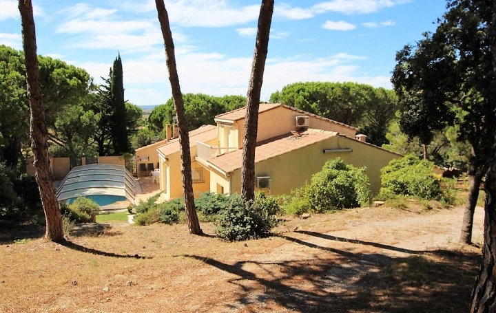 Mas   NARBONNE  237 m2 648 000 € 